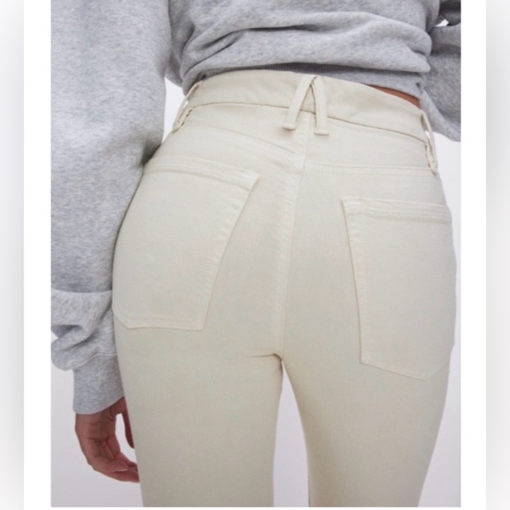 Good American Off-White High Rise Classic Straight Leg Jeans Size 14 - Picture 3 of 7